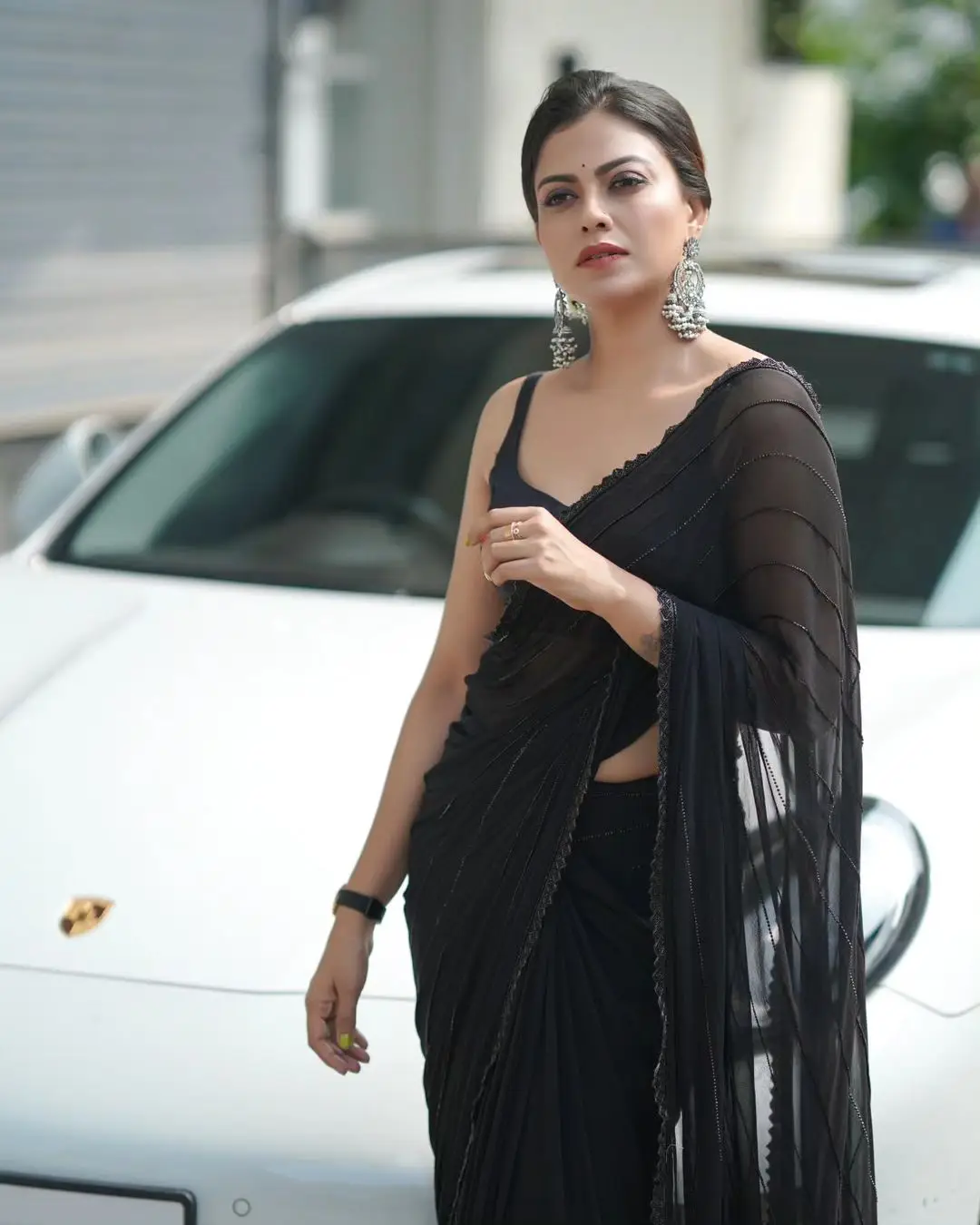 MALAYALAM ACTRESS ANUSREE NAIR PHOTOS IN BLACK SAREE SLEEVELESS BLOUSE